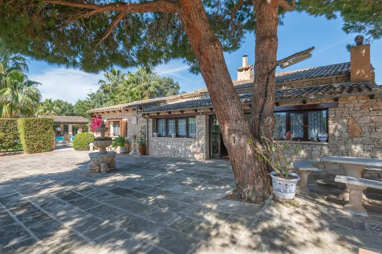New! Villa Ses Rodes, Pool, Wifi, Bbq, Jacuzzi, Air-Conditioning 2025 Portocolom  0*, Portocolom (Mallorca) España