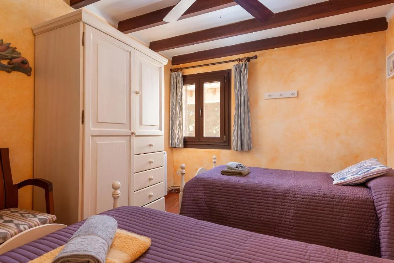 New! Villa Ses Rodes, Pool, Wifi, Bbq, Jacuzzi, Air-Conditioning 2025 Portocolom   Portocolom (Mallorca)