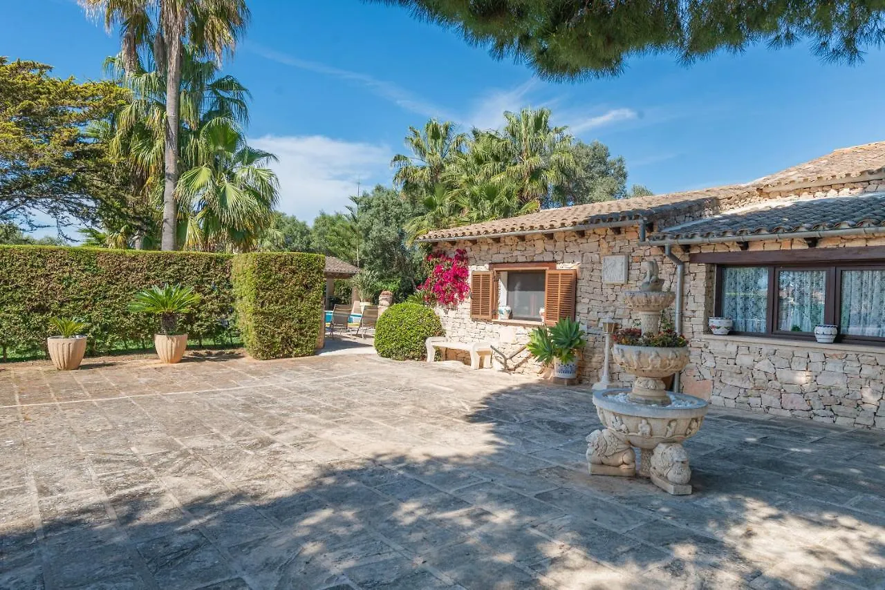 New! Villa Ses Rodes, Pool, Wifi, Bbq, Jacuzzi, Air-Conditioning 2025 Puerto Colom Spanyolország
