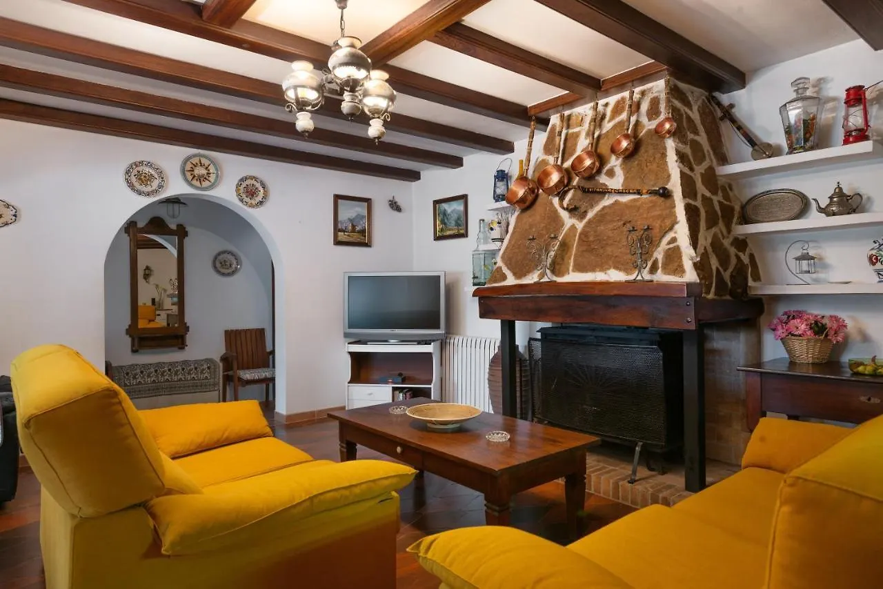 New! Villa Ses Rodes, Pool, Wifi, Bbq, Jacuzzi, Air-Conditioning 2025 Puerto Colom